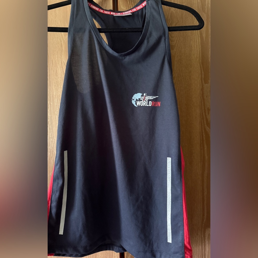 Red Bull Wings for life World Run Tank Top with Reflective Strips